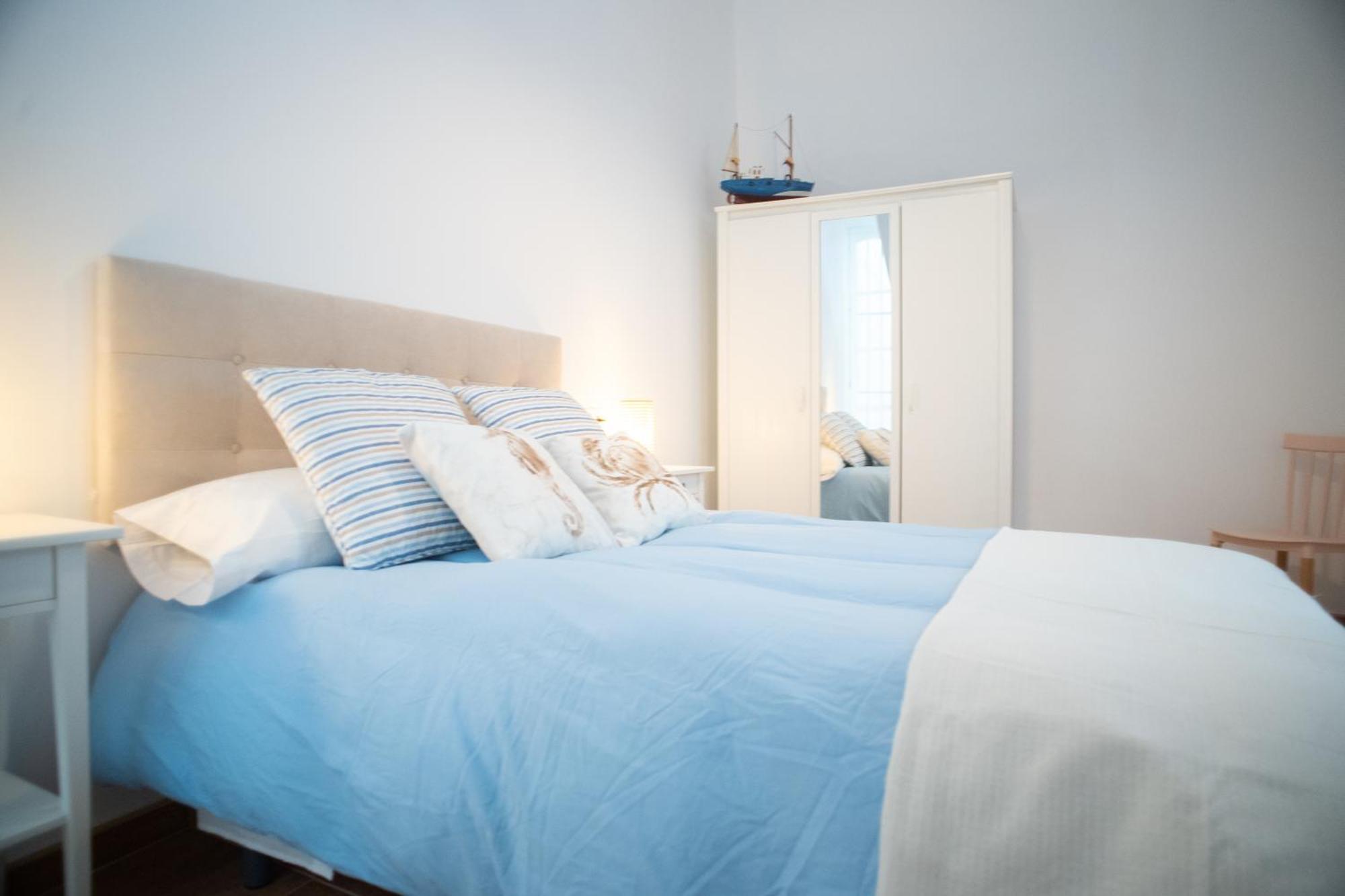 קדיז Apartamento Encarnacion Playa Caleta מראה חיצוני תמונה