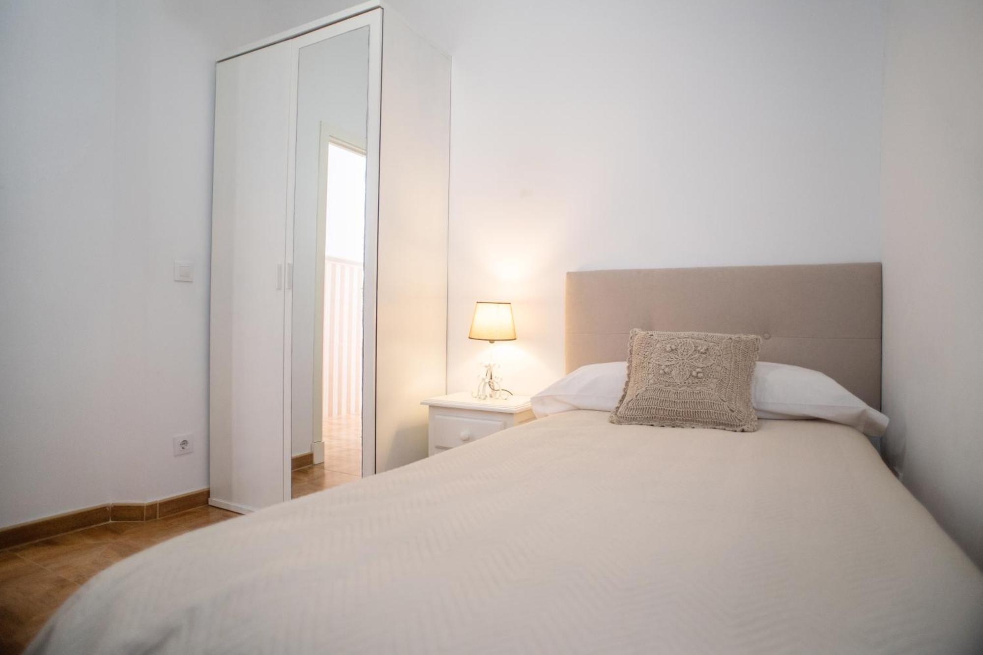 קדיז Apartamento Encarnacion Playa Caleta מראה חיצוני תמונה